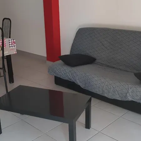 Appartement Climatise Saint Cyprien Village * סן סיפריאן
