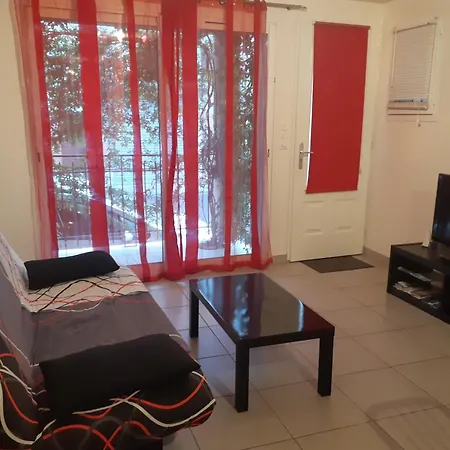 Appartement Climatise Saint Cyprien Village * サン・シプリアン